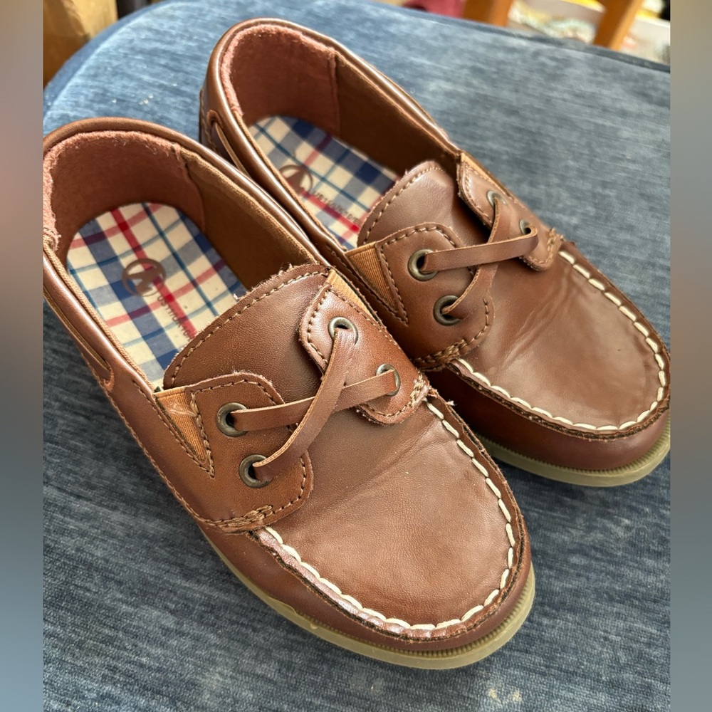 Size 11 Brown Boys Dress Slip on boys loafers. Worn for one wedding!